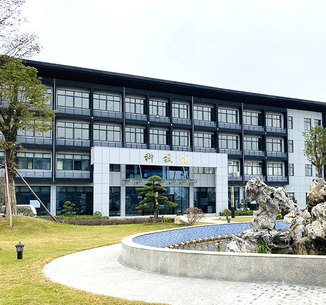 推動企業間的交流和合作，共創化工事業的美好明天